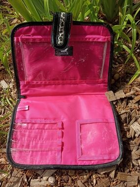 Wacoal Hot Pink Travel Jewelry Case with Black Trim